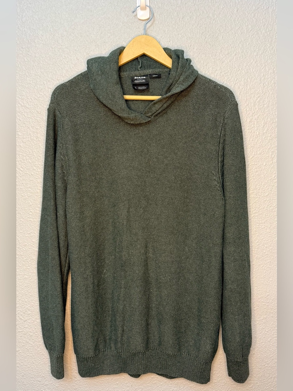 PrAna | The North Loop Slim Hooded Sweater 100% Organic Cotton | Large